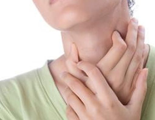 5 Cara Alami Atasi Tenggorokan Sakit