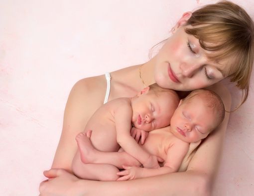 Inilah Berbagai Risiko pada Kehamilan Kembar