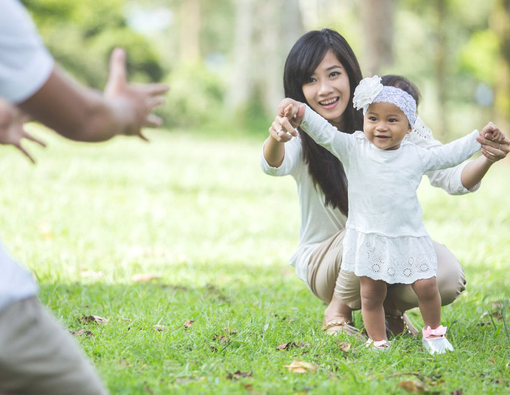 Tumbuh Kembang Bayi 15 Bulan