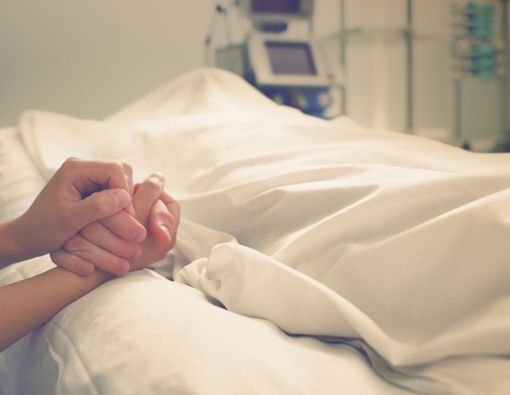 Kehilangan Orang yang Dicintai, Ini 5 Tahapan Berduka yang Dilalui