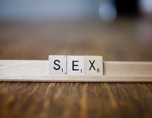 Kisah Becca Lolos dari Buai Manipulasi Predator Seks