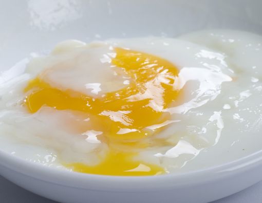 Bolehkah Balita Makan Telur Setengah Matang?