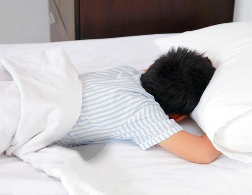 Benarkah Mengompol Berkaitan dengan IQ Anak?