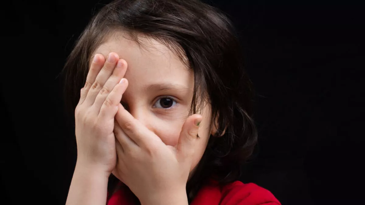 Dampak Anak Melihat Orang Tua Berhubungan Seks dan Cara Meresponsnya