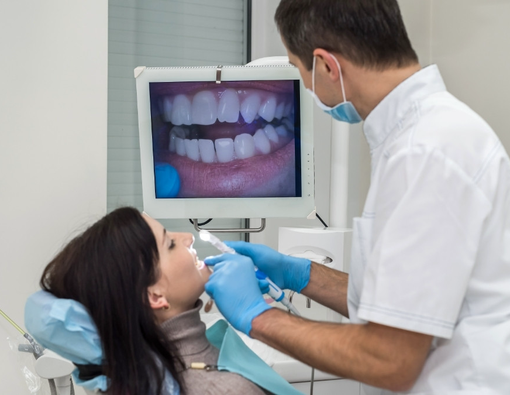 Apakah Ibu Menyusui Boleh Cabut Gigi?