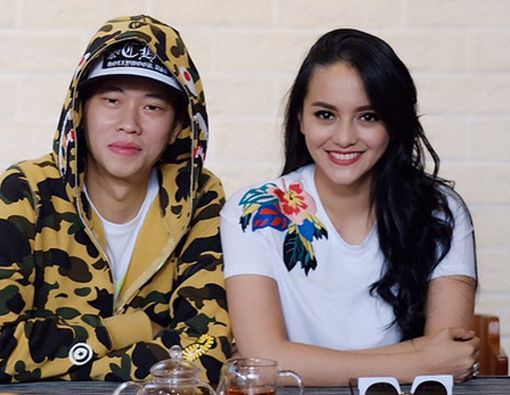 Suami Ririn Ekawati Meninggal Akibat Leukemia