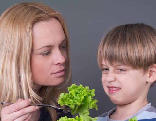 Bolehkah Orang Tua Memaksa Anak untuk Diet?