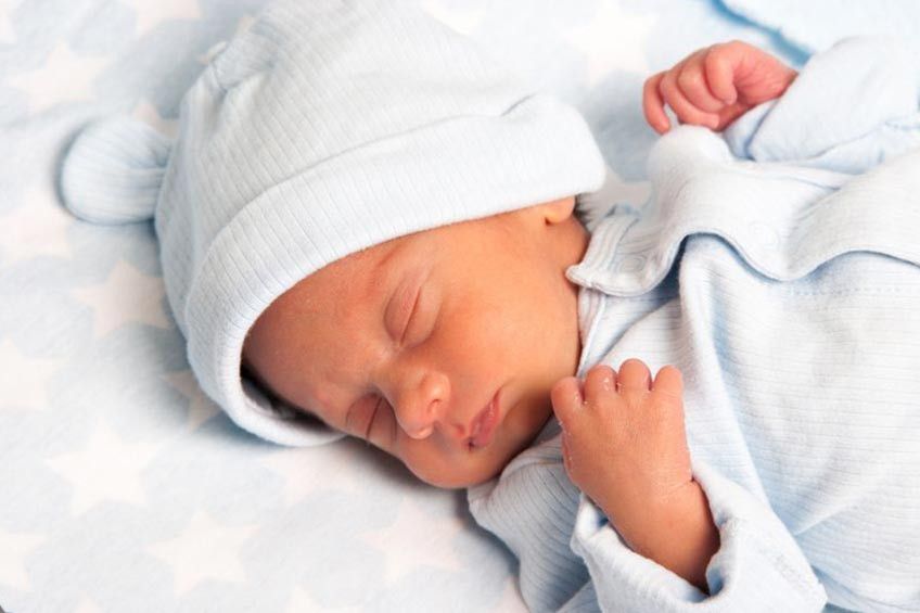 Cara Terbaik Merawat Bayi Prematur di Rumah