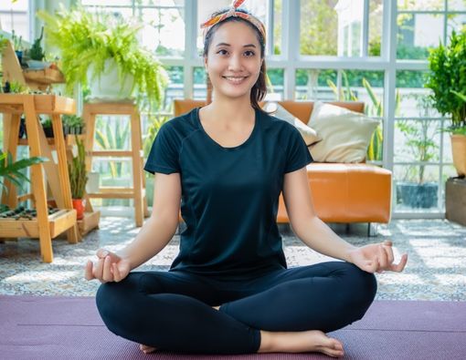 Menikmati Yoga dan Relaksasi Wajah Bersama Diva Beauty Drink