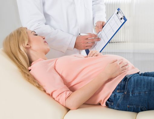 Adakah Perbedaan Gejala HIV yang Muncul Saat Wanita Hamil?