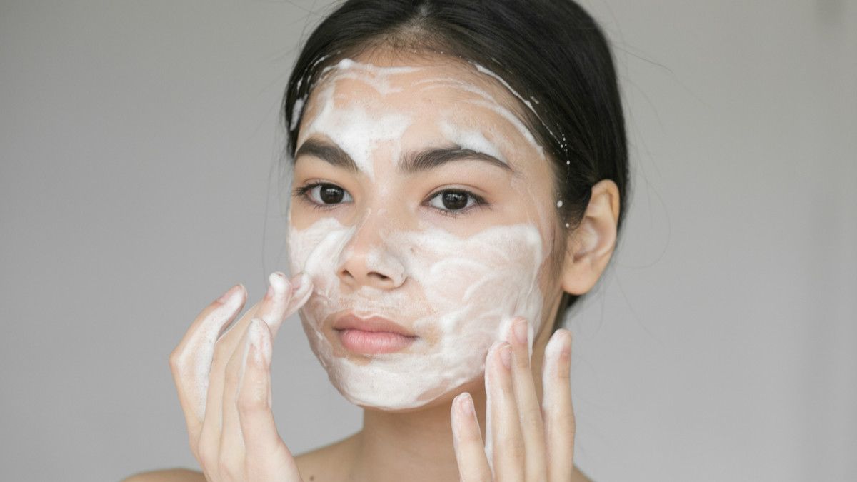 5 Kesalahan yang Sering Dilakukan Saat Mencuci Muka