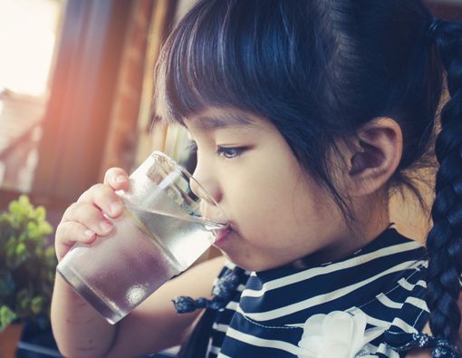 Kiat Mencegah Dehidrasi pada Anak