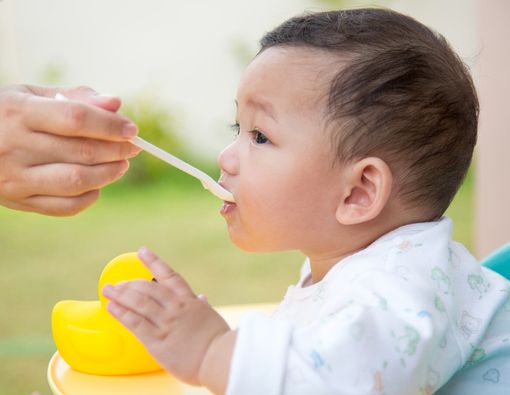 Waktu Terbaik Memberikan Buah pada si Kecil