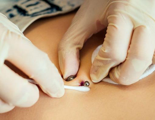 Tindik Saat Hamil, Bolehkah Dilakukan?