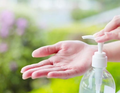 3 Hal yang Harus Diperhatikan Saat Pakai Hand Sanitizer