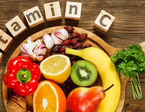 Sebelum Parah, Hadapi Gejala COVID-19 dengan Vitamin C