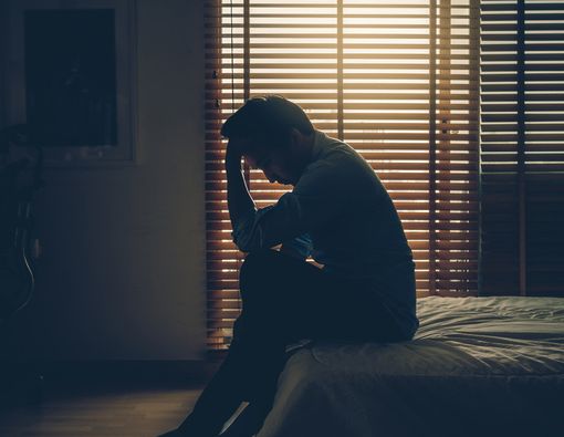 Benarkah Pria Lebih Rapuh Hadapi Perceraian Dibanding Wanita?