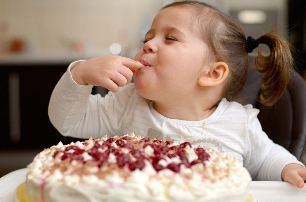 Ketika si Kecil Suka Makanan Manis