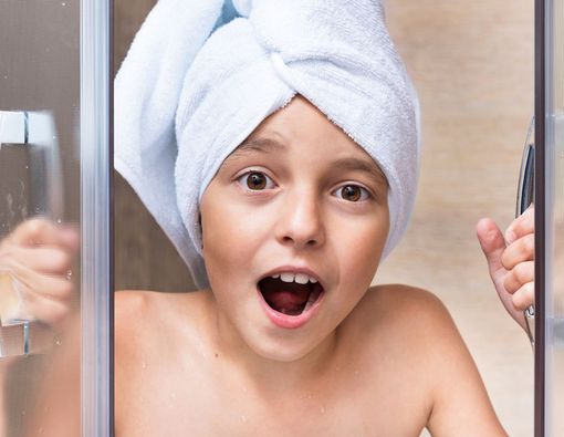 5 Hal Terlarang Saat Mandi