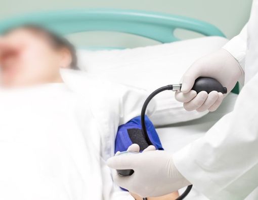 Sakit Kepala Gara-Gara Hipertensi, Apa Mungkin?