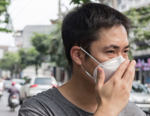 Kenali Gejala ISPA Akibat Kabut Asap Kebakaran Hutan