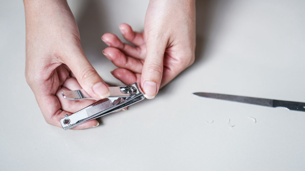 Cara Manicure dan Pedicure  