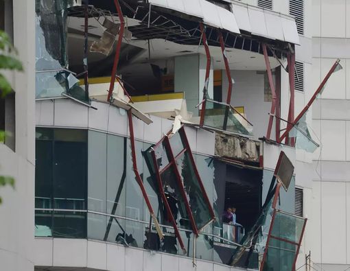 Penanganan Pertama bagi Korban Luka Ledakan di Mal Taman Anggrek