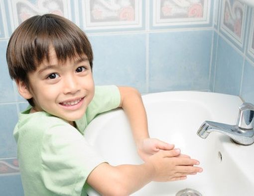 Tips Mencegah Si Kecil Sakit Flu