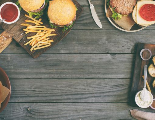 Anda Penderita Ambeien? Hindari 5 Makanan Ini!