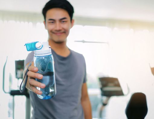 Berapa Banyak Cairan Tubuh yang Dibutuhkan Saat Olahraga