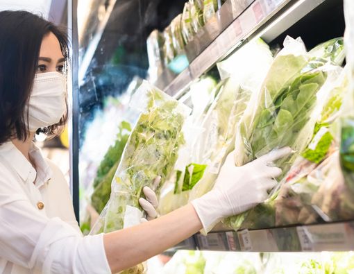 Benarkah Bahan Makanan Bisa Menularkan Virus Corona ke Manusia?