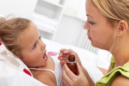 Tips Memilih Obat Batuk yang Aman untuk Si Kecil