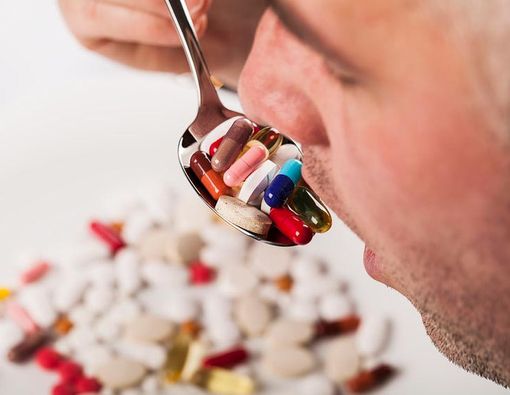 Awas, Mengonsumsi Obat-obatan Bisa Sakit Mag