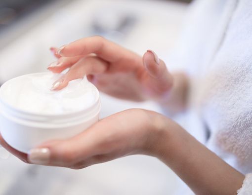 Tak Cocok untuk Wajah? Ubah Saja Skincare Jadi Body Care!