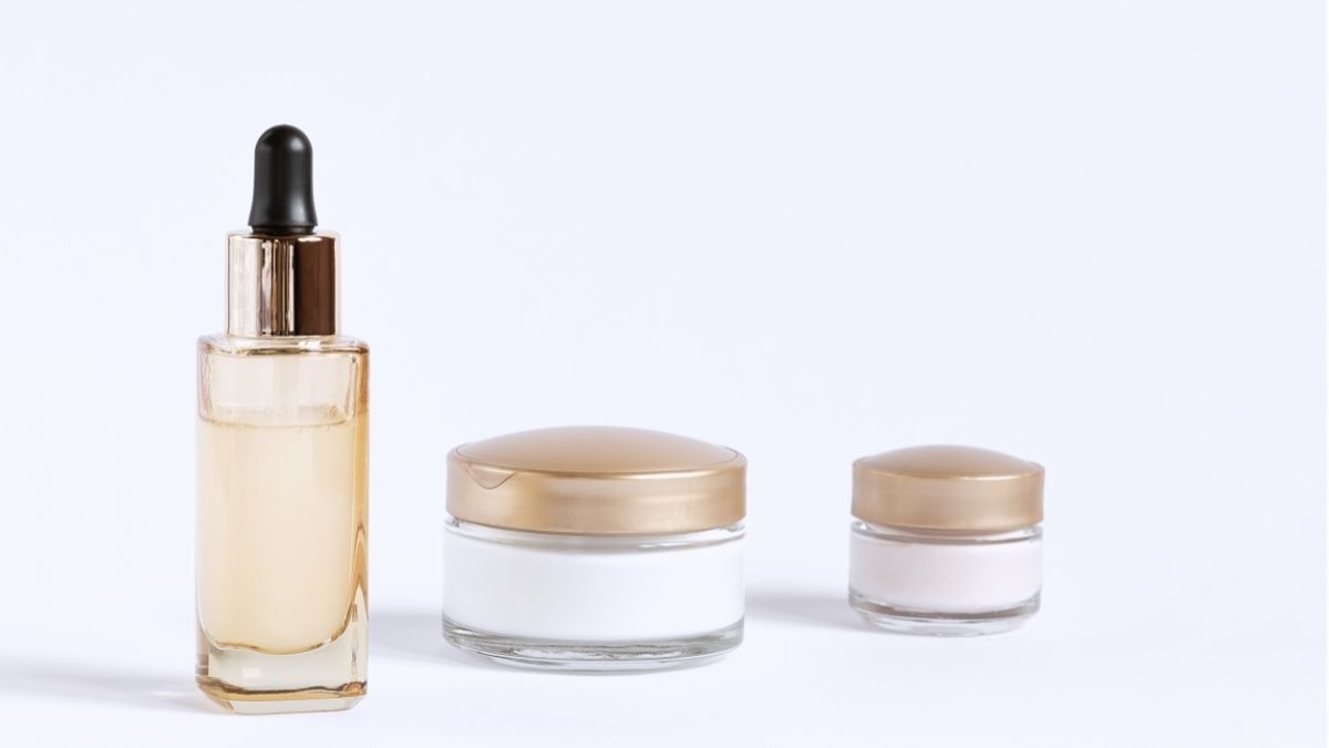 Eye Cream atau Eye Serum, Mana yang Lebih Baik? KlikDokter