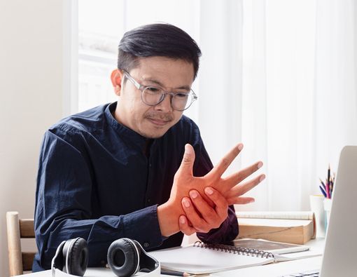 6 Penyebab Kesemutan dan Kebas yang Tak Boleh Disepelekan