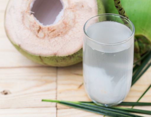 Air Kelapa, Solusi Terbaik Atasi Dehidrasi di Musim Kemarau