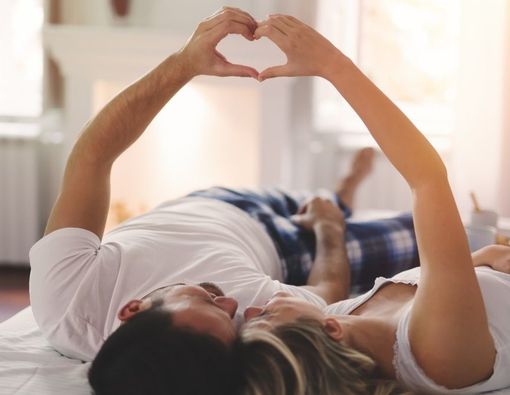 Manfaat Berhubungan Intim Pagi Hari, Benarkah Bikin Cepat Hamil?