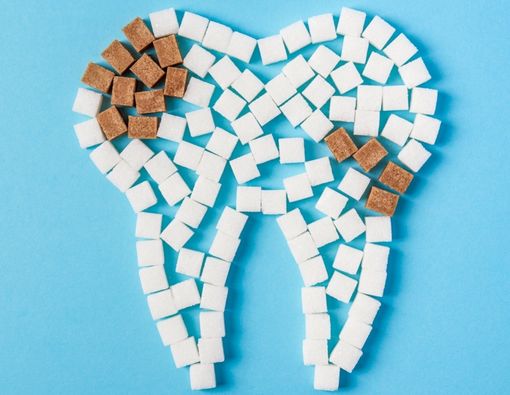 Berbagai Kebiasaan yang Merusak Email Gigi