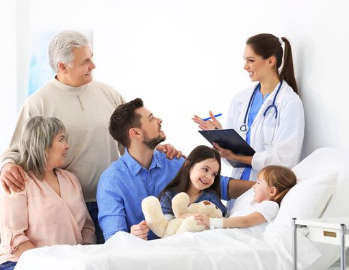 6 Etika Menjenguk Orang Sakit yang Perlu Anda Tahu