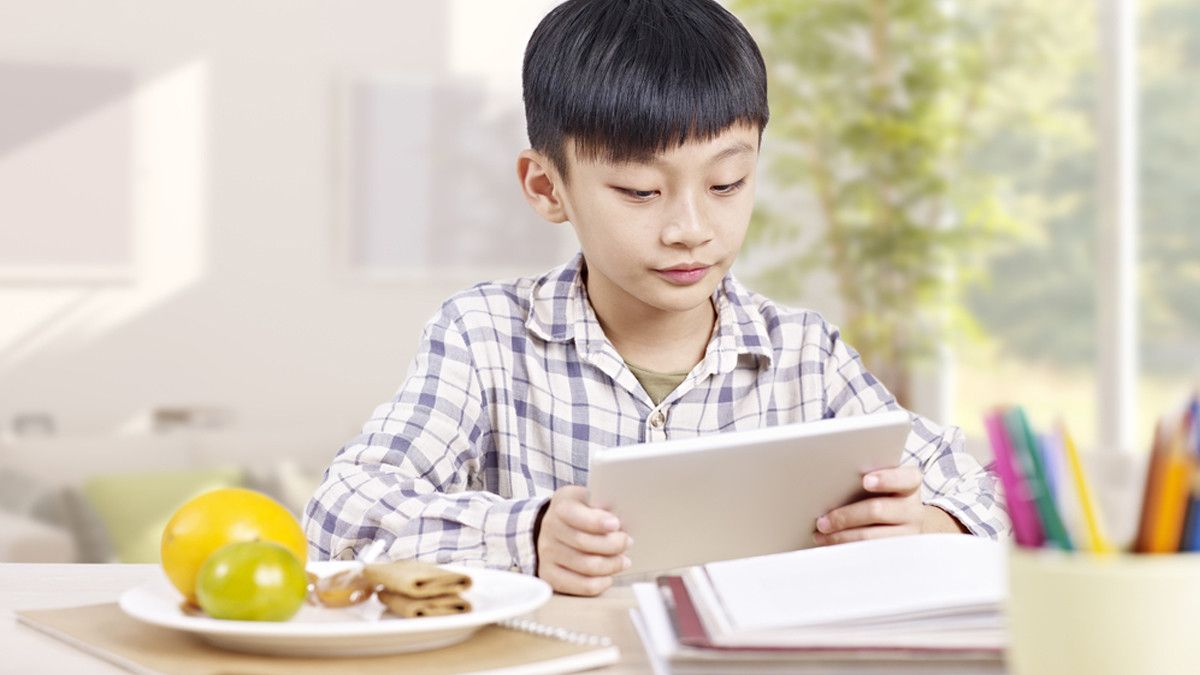 Daftar Camilan Sehat yang Baik untuk Menemani Anak Belajar Online
