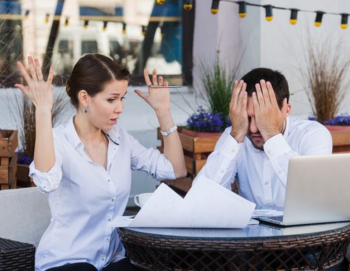 4 Tanda Penyebab Stres di Tempat Kerja Anda