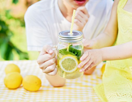 Kapan Anak Boleh Minum Infused Water?