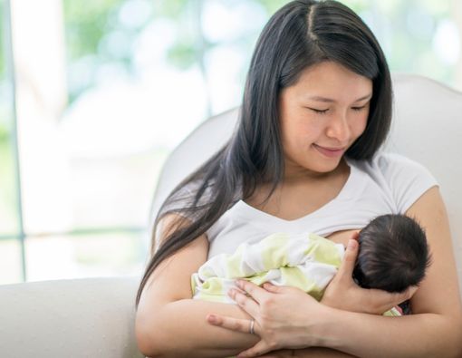 9 Tanda ASI Banyak atau Hiperlaktasi, Apa Saja?