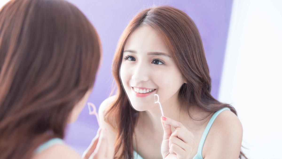 6 Cara Merawat Veneer Gigi agar Tahan Lama