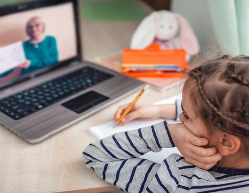Bisakah Anak Sekolah dari Rumah Tanpa Bimbingan Orang Tua?