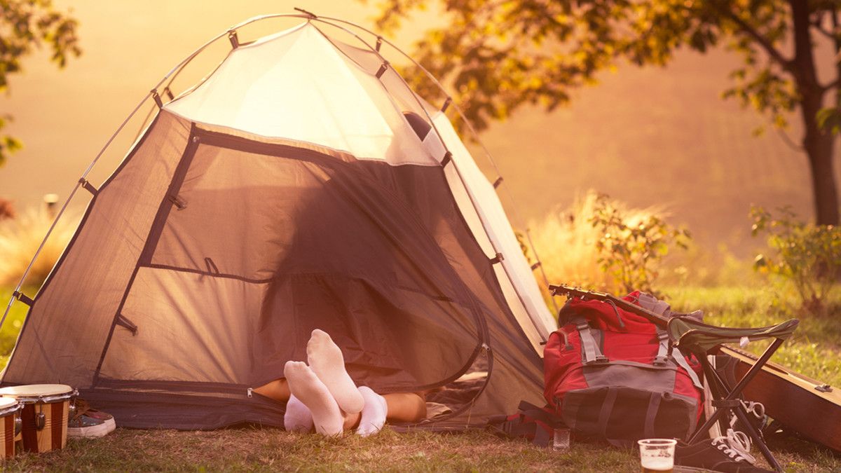 Usir Jenuh Coba Variasi Hubungan Seks Di Tenda Camping Sex Klikdokter 4701