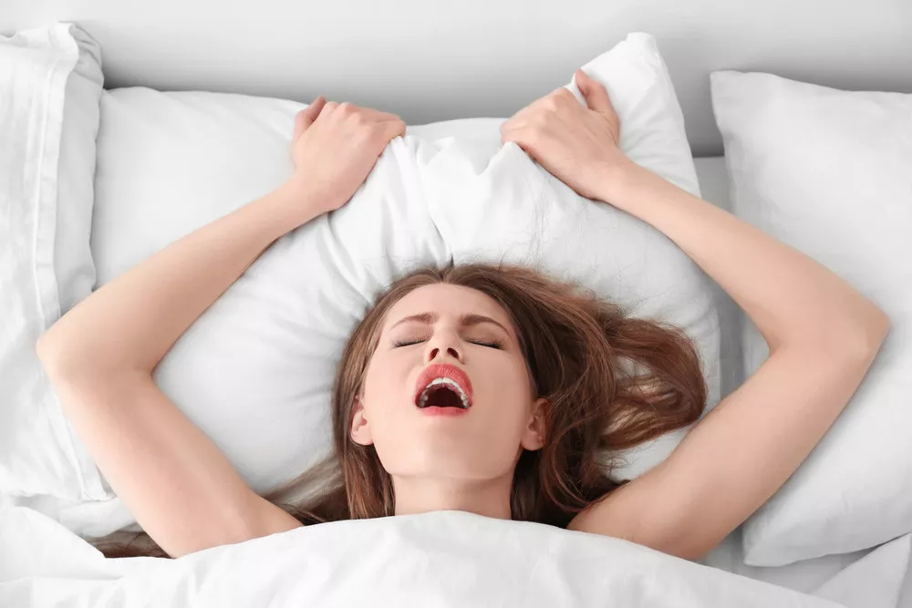 10 Teknik Meraih Orgasme untuk Wanita