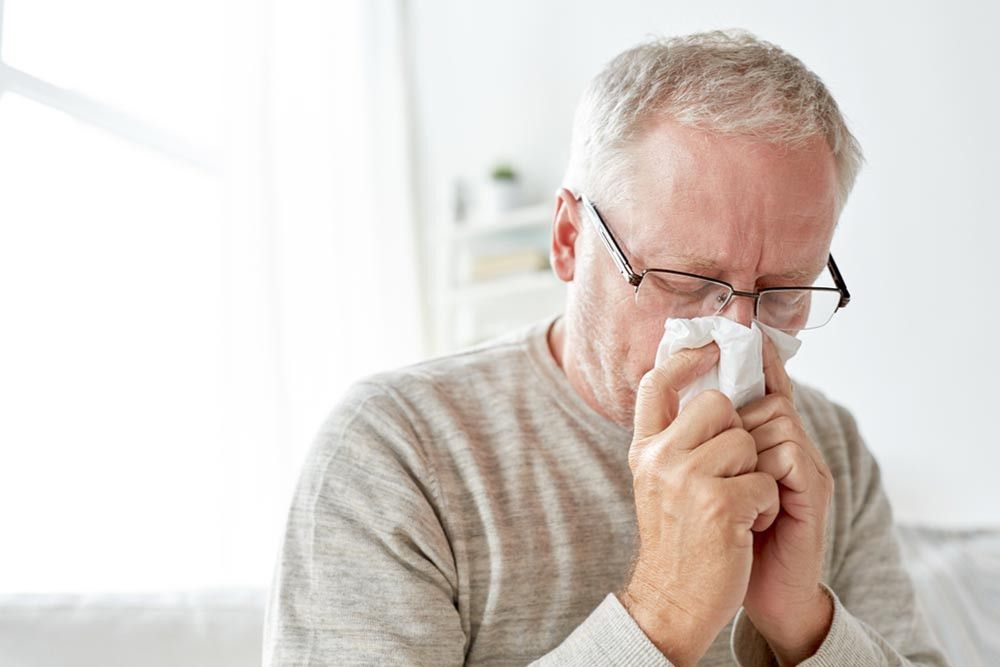 Kiat Menolong Lansia Saat Terserang Alergi