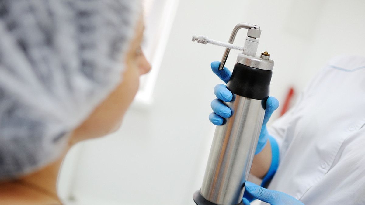 Wajah Kencang dan Awet Muda dengan Facial Krioterapi - KlikDokter
